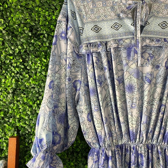 Retro Maxi dress full of uniqueness! - Picture 7 of 9